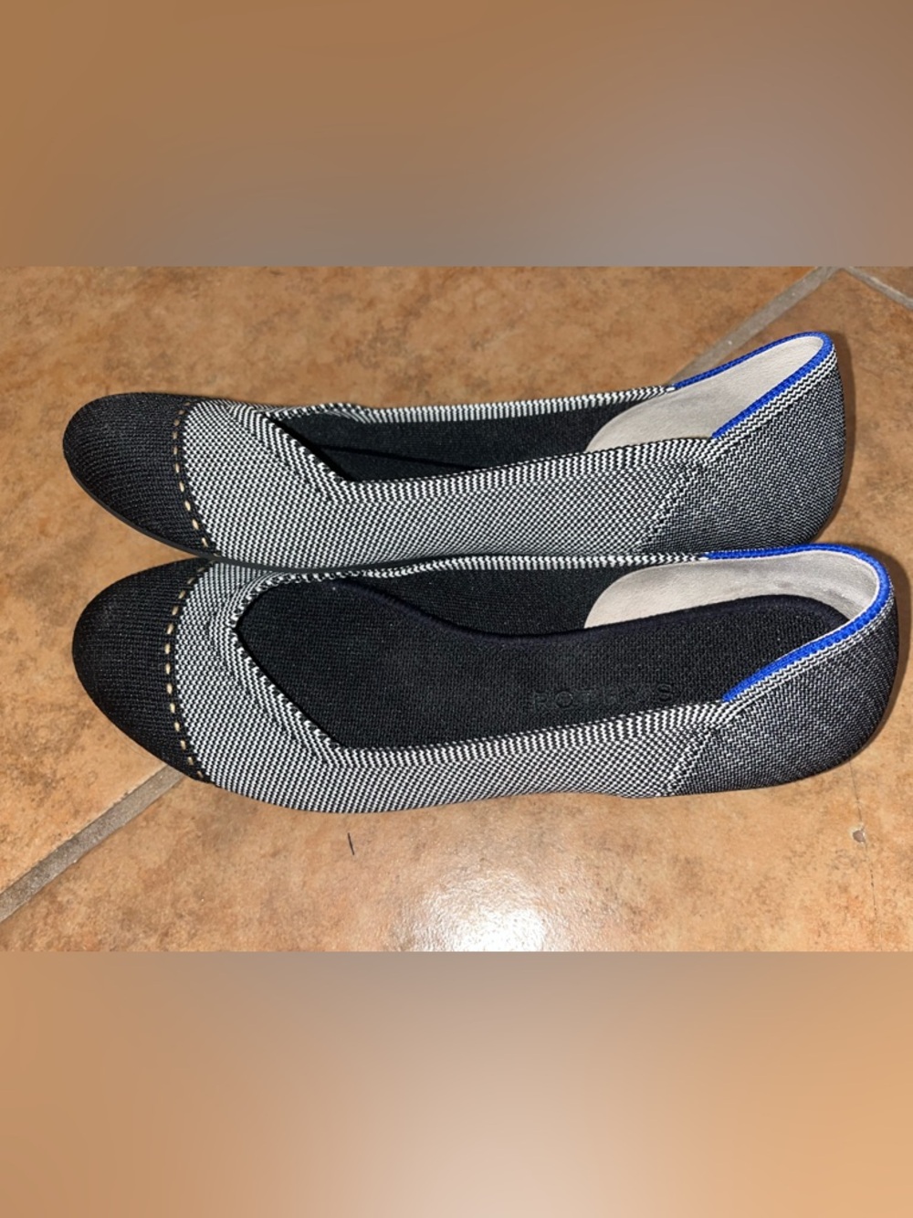 Rothy’s Black and Gray Knit Ballet Flats with Blue Accent Women’s Size 9 - Picture 2 of 6